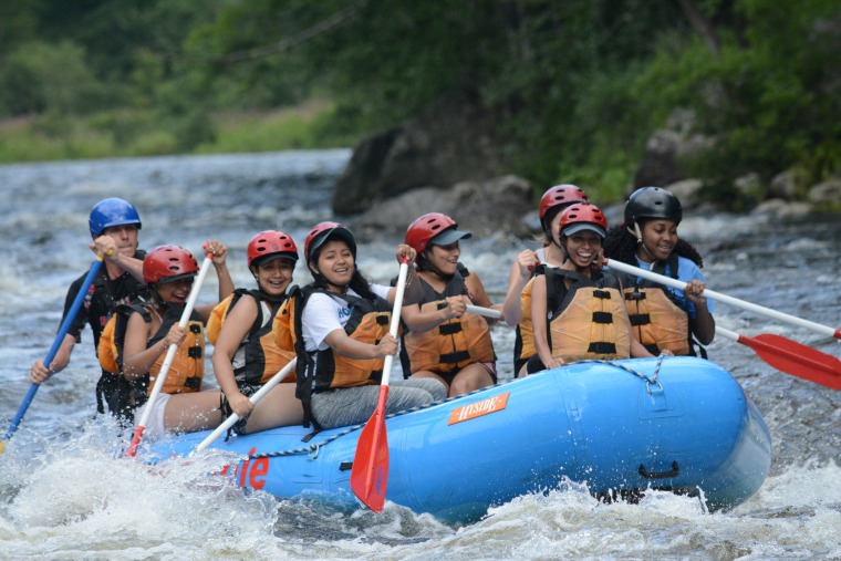 SUSI participants river rafting